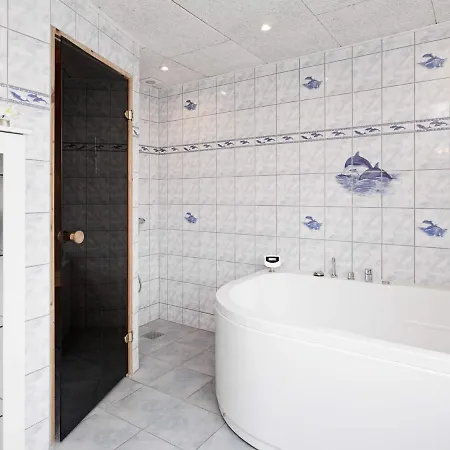 Three-bedroom Holiday In Haestveda * Hirtshals