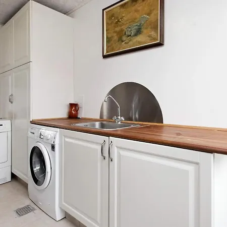 Three-bedroom Holiday In Haestveda Feriehus *